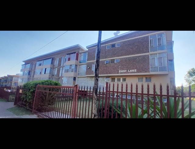 3 BEDROOM APARTMENT FOR SALE IN FLORIDA